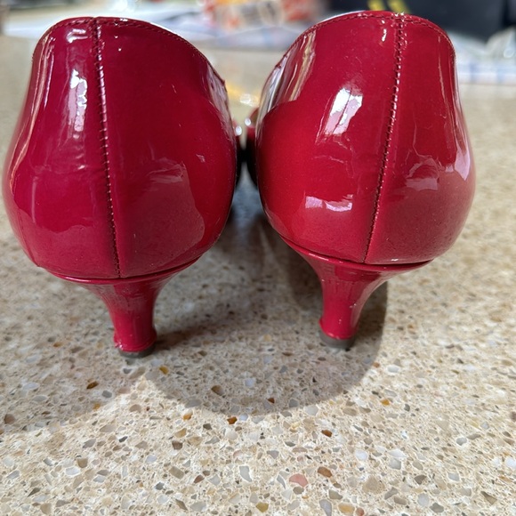 Pink Patent Kitten-Heel Shoes - Picture 9 of 15